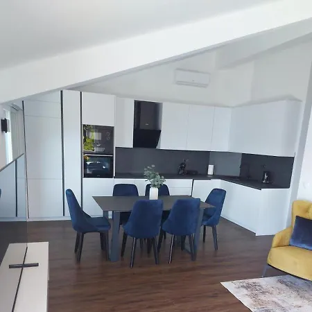 In With Sea View, Terrace, Air Conditioning, Wifi 5118-2 شقة *